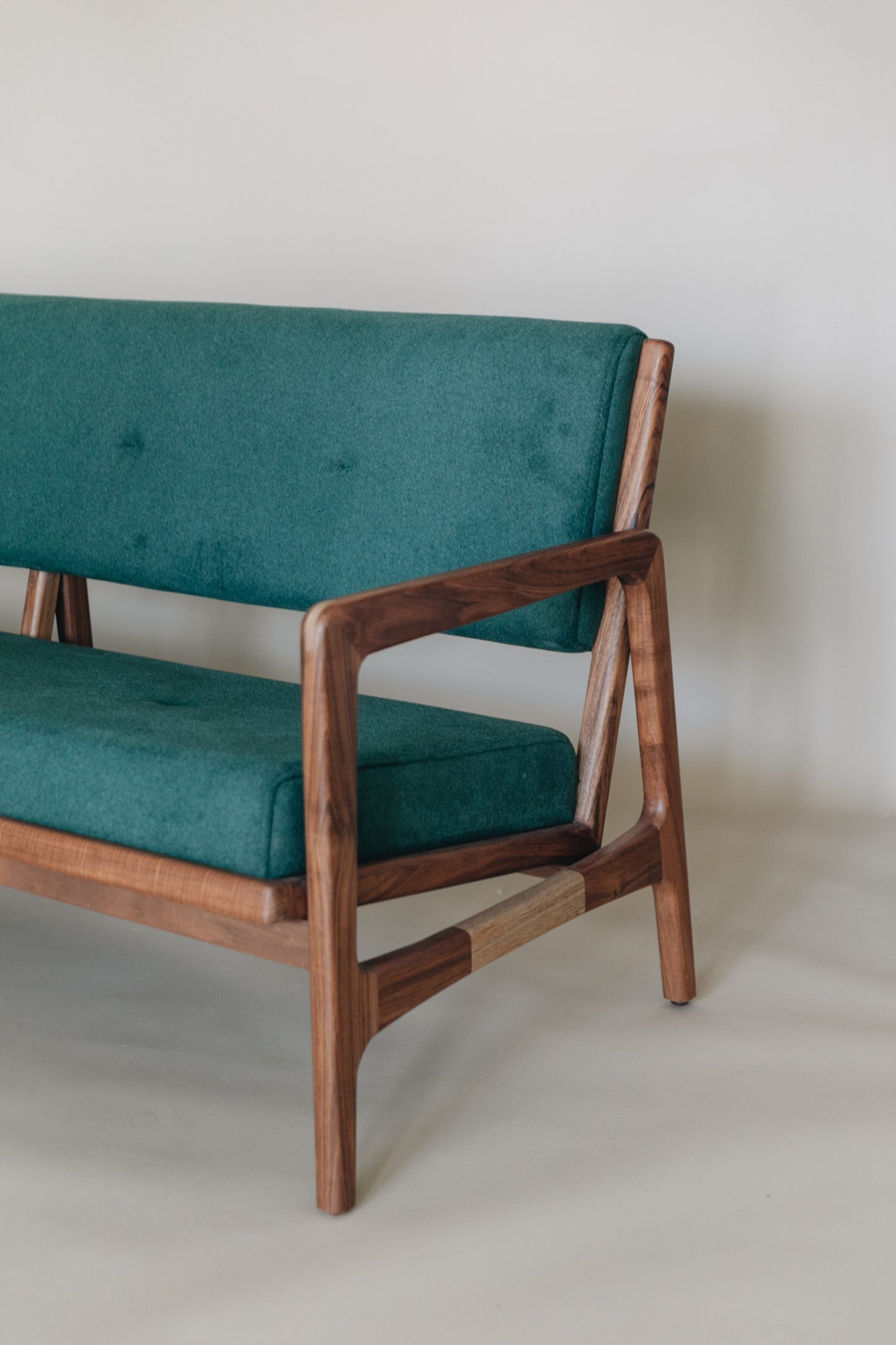 Love Seat Ibis